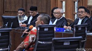 Emosi Lukas Enembe saat Dibilang Berjudi