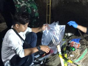 Momen Evakuasi Temuan Diduga Kerangka Manusia di Beteng Keraton Jogja