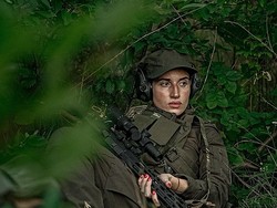 Sniper Ukraina Viral karena Kecantikannya Ngaku Tak Segan Tembak Mati Musuh