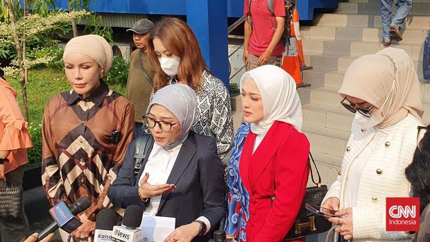Salah satu Finalis Miss Universe Indonesia 2023 berinisial N yang diduga menjadi korban pelecehan seksual usai difoto tanpa busana melayangkan laporan ke ke Polda Metro Jaya, pada Senin (7/8).