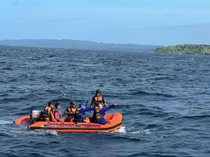 1 ABK Korban Kapal Tenggelam di Halsel Ditemukan Tewas, 2 Masih Hilang 1 ABK Korban Kapal Tenggelam di Halsel Ditemukan Tewas, 2 Masih Hilang