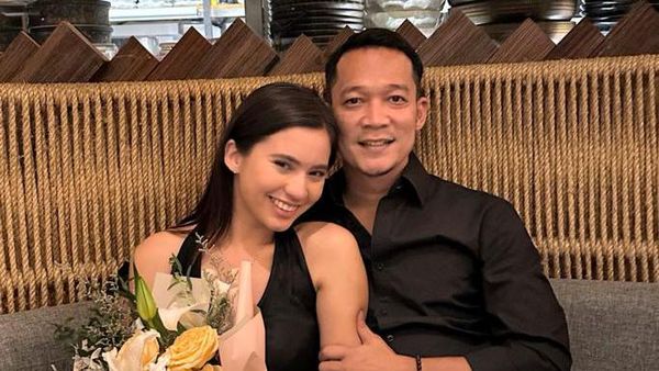 6 Potret Mesra Karen Nijsen Pacaran dengan Fauzan Rachmansyah