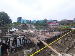 4 Rumah Warga di Belawan Dihancurkan Pria Bersenjata, Polisi Turun Tangan