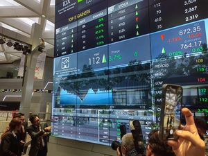 Dua Emiten Hari Ini Resmi Melantai di BEI, Ada yang Terbang 25%