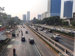 Demo Tenaga Honorer Lintas Profesi di DPR Bubar, Lalin Kembali Lancar