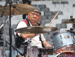 Aksi Menteri Basuki Gebuk Drum Dikomentari Canda Jokowi