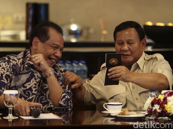 Momen Prabowo Silaturahmi dengan Keluarga Besar Transmedia
