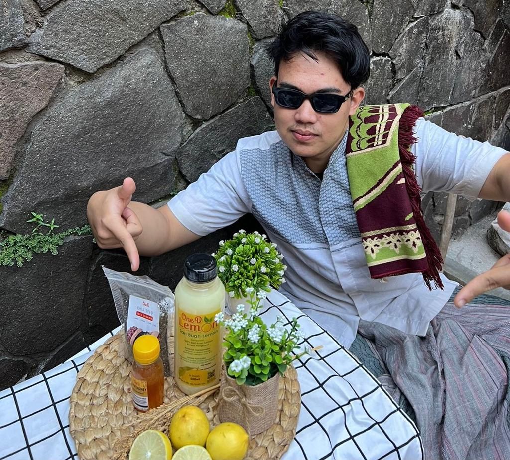 Muhammad Azka Farhan, lulusan SMK yang memiliki omzet ratusan juta rupiah