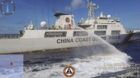 Panas! China Tembakkan Meriam Air ke Kapal Filipina