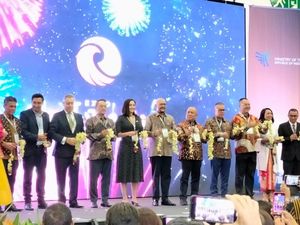 Keren! Ragam Produk Fesyen-Keramik Lokal RI Mejeng di Meksiko