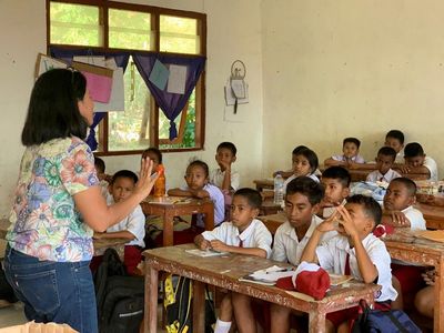 Perkuat Jiwa Muda dengan Mengajar