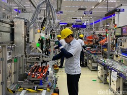 PPN 12% + Opsen Pajak Kendaraan Hadir, Harga Mobil Toyota Bakal Naik?