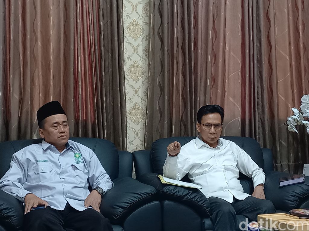 Rektor Universitas Islam Negeri (UIN) Raden Mas Said Solo, Prof Mudofir saat ditemui di ruang kerjanya, Senin (7/8/2023).