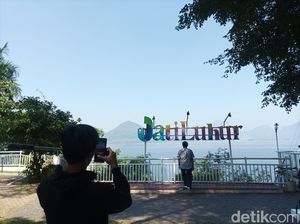 Waduk Jatiluhur, Danau Terbesar Indonesia Cocok untuk Healing Tipis-tipis Waduk Jatiluhur, Danau Terbesar Indonesia Cocok untuk Healing Tipis-tipis