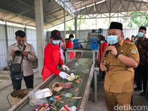 Kades di Menganti Gresik Urunan Bangun TPS, Gus Yani Sumbang Rp 1 Miliar