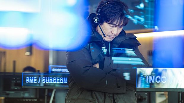 Sul Kyung-gu dalam film Korea The Moon. (CJ ENM Co., Ltd)
