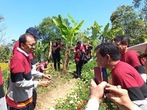 Cerita Koster Kembangkan Gemitir Merah Usai Megawati Tanya Kok Kuning Semua