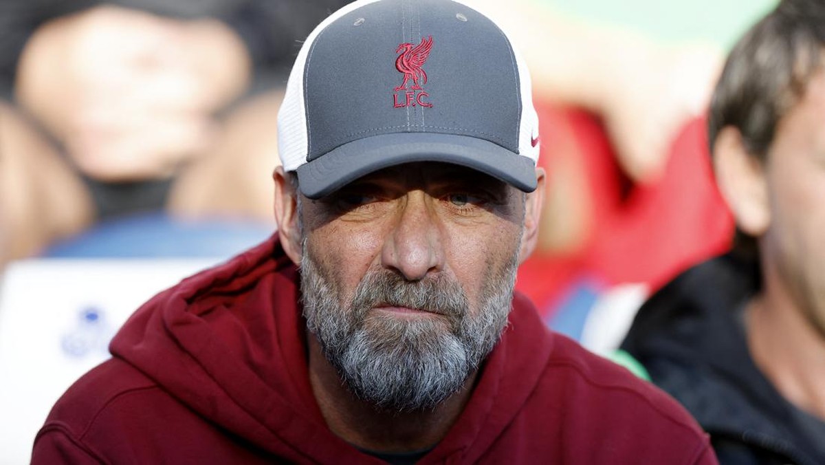 Juergen Klopp sabar menunggu Liverpool musim ini jadi tim seutuhnya (REUTERS/JASON CAIRNDUFF)