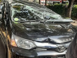 2 Mobil di Jaksel Tabrakan, Sopir Mau Damai tapi Saling Menyalahkan