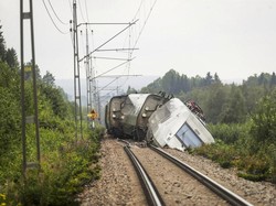 Penampakan Kereta di Swedia Anjlok Gegara Hujan Deras