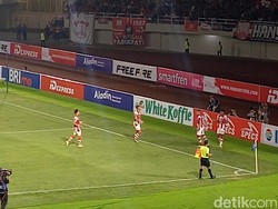 Babak Kedua Tanpa Gol, Persis Vs Persib Berakhir 2-1