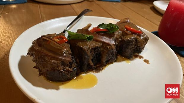 Makanan di Arwana resto