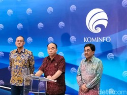 Menkominfo Cari Jalan Berantas Promosi Judi Online via SMS dan WhatsApp