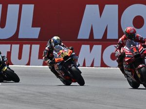Tak Adil! KTM Heran Bagnaia Bebas dari Sanksi Track Limit Tak Adil! KTM Heran Bagnaia Bebas dari Sanksi Track Limit