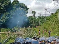 Duduk Perkara Keluarga Pendeta Korban Begal Blokade Jalan Trans Papua Barat