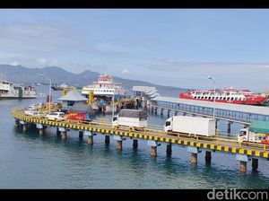 Tiket Online Ketapang-Lembar Diberlakukan Hari Ini, Begini Desakan Para Sopir Tiket Online Ketapang-Lembar Diberlakukan Hari Ini, Begini Desakan Para Sopir