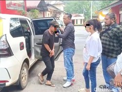 Jalin Hubungan LGBT dengan Anak di Bawah Umur, Wanita Asal Pasaman Ditangkap