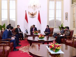 Terima Kunjungan Ketua Parlemen Vietnam, Jokowi Bahas Batas ZEE-Investasi