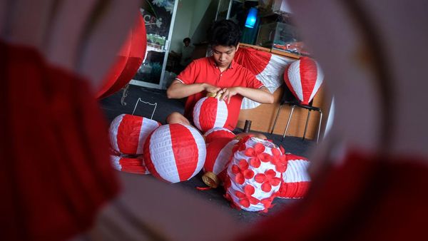 Wow, Produksi Lampion Merah Putih di Solo Meroket 400 Persen