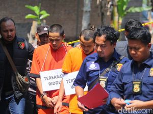 Rektor UMY Sebut Kabar Redho Penelitian soal LGBT Masih Belum Pasti Rektor UMY Sebut Kabar Redho Penelitian soal LGBT Masih Belum Pasti