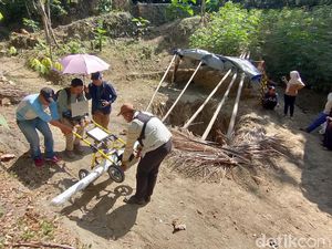 Hasil Pemeriksaan Lubang Misterius di Kalibawang, Kedalaman Capai 50 Meter