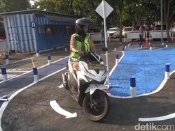 Senangnya Sonia Kini Tak Lagi Gagal Ujian Praktik SIM C