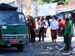 TPS Gunung Agung Meluber, Warga Buang Sampah di Luar Jam Akan Disanksi