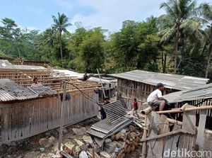 Bedeng Tambang Emas Ilegal di Banyumas Dibongkar Buntut 8 Penambang Terjebak Bedeng Tambang Emas Ilegal di Banyumas Dibongkar Buntut 8 Penambang Terjebak