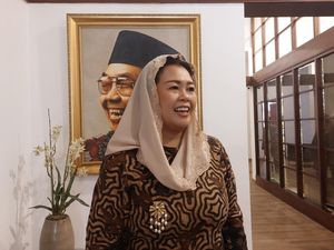 Cerita Gibran saat Yenny Wahid Curhat soal Cawapres Anies Lewat WA Cerita Gibran saat Yenny Wahid Curhat soal Cawapres Anies Lewat WA