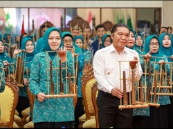 Pj Gubernur Banten Harap Angklung Dicintai Pemuda Usai Dapat Rekor Dunia