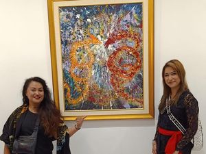 2 Perupa Wanita Curi Perhatian di ART-DONK 2 Perupa Wanita Curi Perhatian di ART-DONK