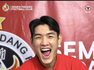 Perkuat Lini Belakang, Semen Padang FC Rekrut Bek Asal Korsel