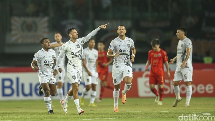 Borneo FC Tahan Imbang Persija 1-1