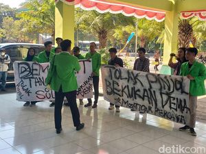 Dema UIN Solo Dibekukan Buntut Wajibkan Maba Daftar Pinjol Saat Ospek Dema UIN Solo Dibekukan Buntut Wajibkan Maba Daftar Pinjol Saat Ospek