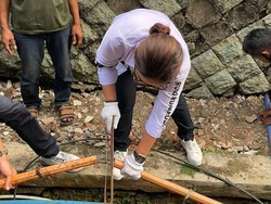 Dinas PUPR Potong Kabel Optik Pemicu Banjir di Jalan Sholis Bogor