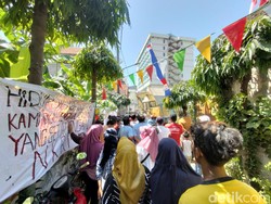 Perlawanan Sia-sia Warga Dukuh Pakis Surabaya Saat Rumahnya Dieksekusi