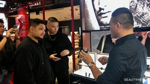 Komunitas di booth Armani, Central Park