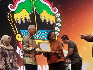 Di Hadapan 3 Menteri Jokowi, Ganjar Pamer Produk UMKM Jateng Diekspor ke Jepang-Eropa