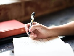 40 Kata-kata Sulit Bahasa Indonesia yang Jarang Digunakan