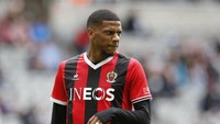 Jean-Clair Todibo, bek tengah OGC Nice berusia 23 tahun masuk dalam daftar incaran. Todibo dulu pernah bermain buat Barcelona tapi cuma sebentar (Reuters)